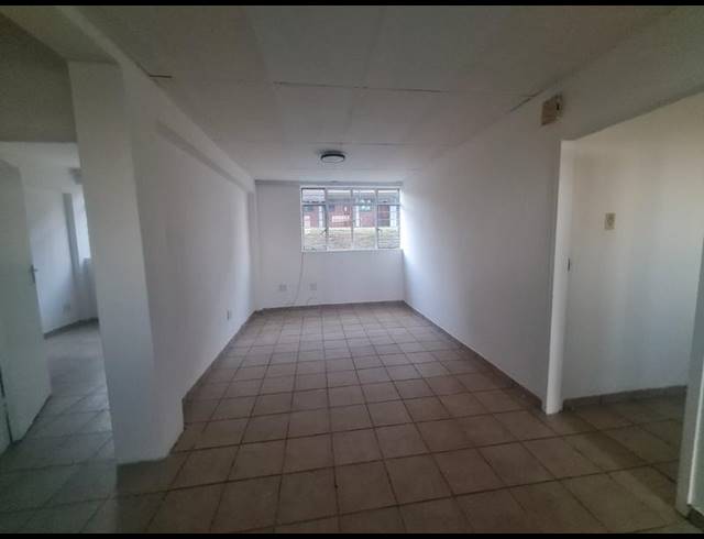 2 BEDROOM PROPERTY TO RENT IN LAUDIUM